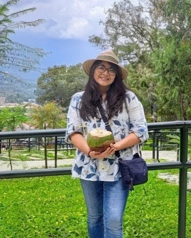 Vivie Pavlak, Spanish Teacher